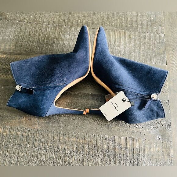Zara Navy Suede Pom Pom Heeled Chic Minimalist Booties Women’s Size 9.5 - Picture 5 of 10